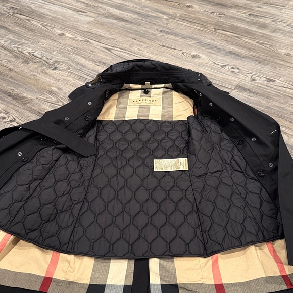 Burberry Lined Quilted Black Belted Trench Coat With Detachable Hood Liner Sz 6 - Picture 10 of 16